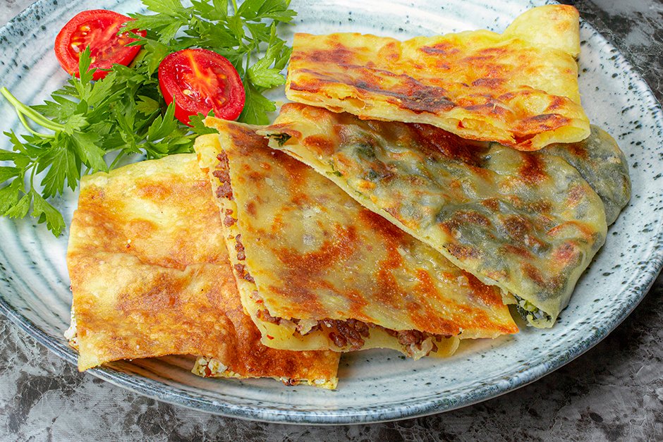 Sucuklu Kaşarlı Gözleme